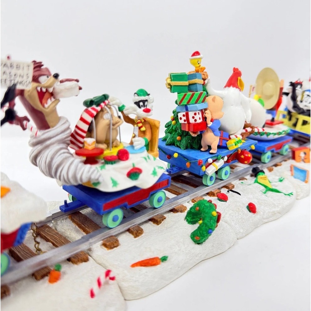 Looney Tunes Train Set Vintage Danbury Christmas Express Boxed - Picture 3 of 6